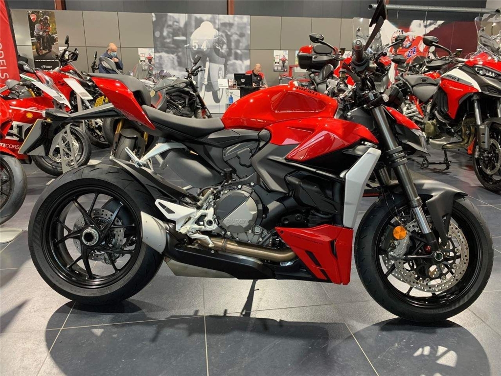 New Ducati Streetfighter V2 955 V2 - Image 3