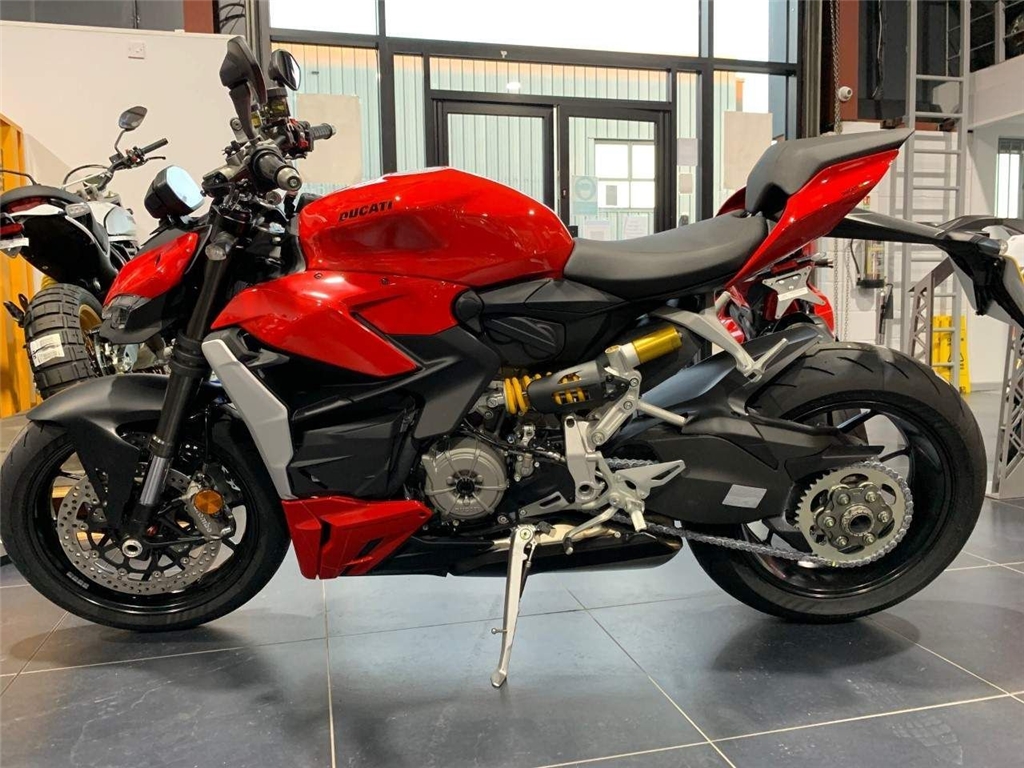 New Ducati Streetfighter V2 955 V2 - Image 8