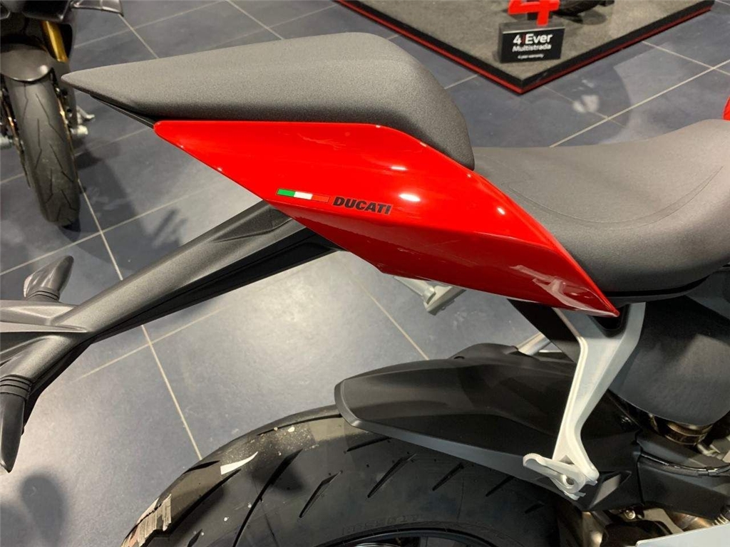 New Ducati Streetfighter V2 955 V2 - Image 10