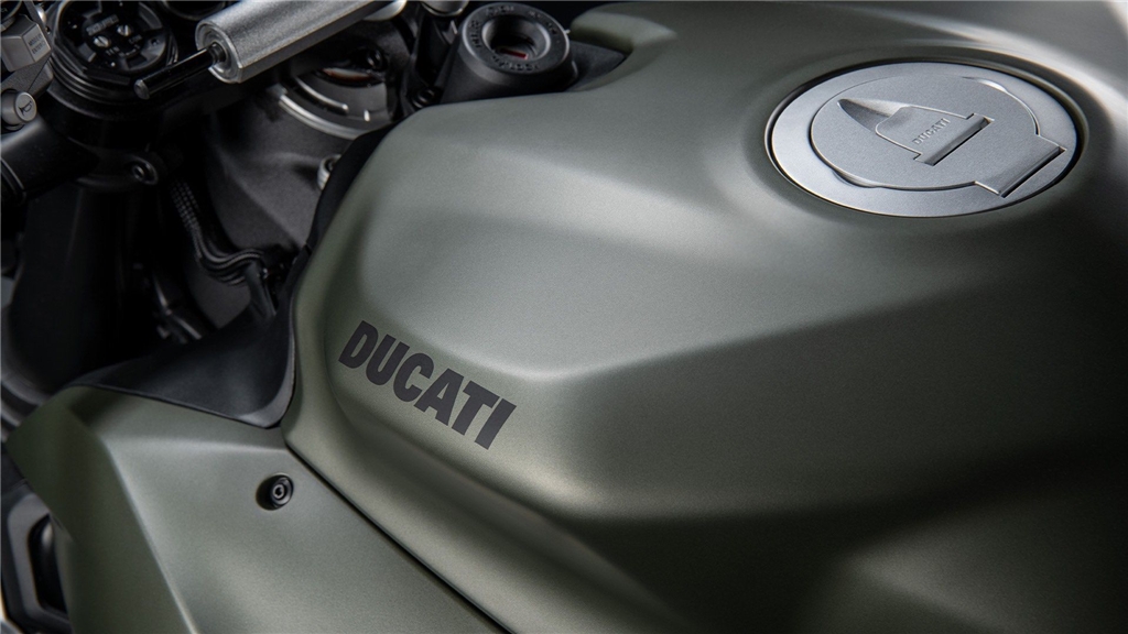 New Ducati Streetfighter V2 955 V2 - Image 18