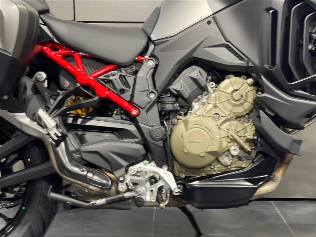 New Ducati Multistrada V4 1100 V4 S - Image 4