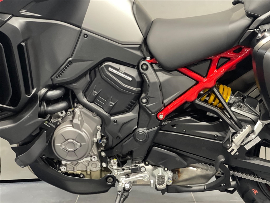 New Ducati Multistrada V4 1100 V4 S - Image 12